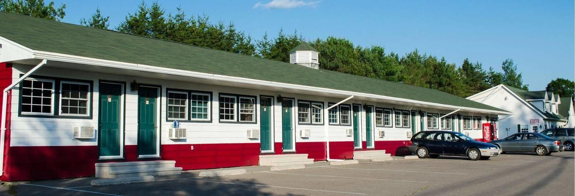Norfolk Motel Fredericton Exterior photo